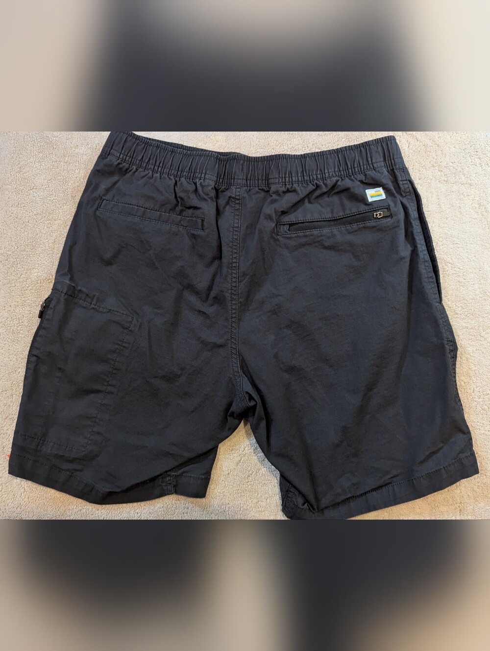 $38 Vuori Men's Size Medium Ripstop Shorts - Charcoal / Black - EUC